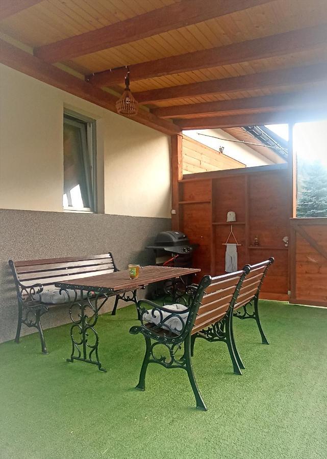 U Beaty, Niezalezne Mieszkania Do Wynajecia Ochotnica Górna Exterior foto